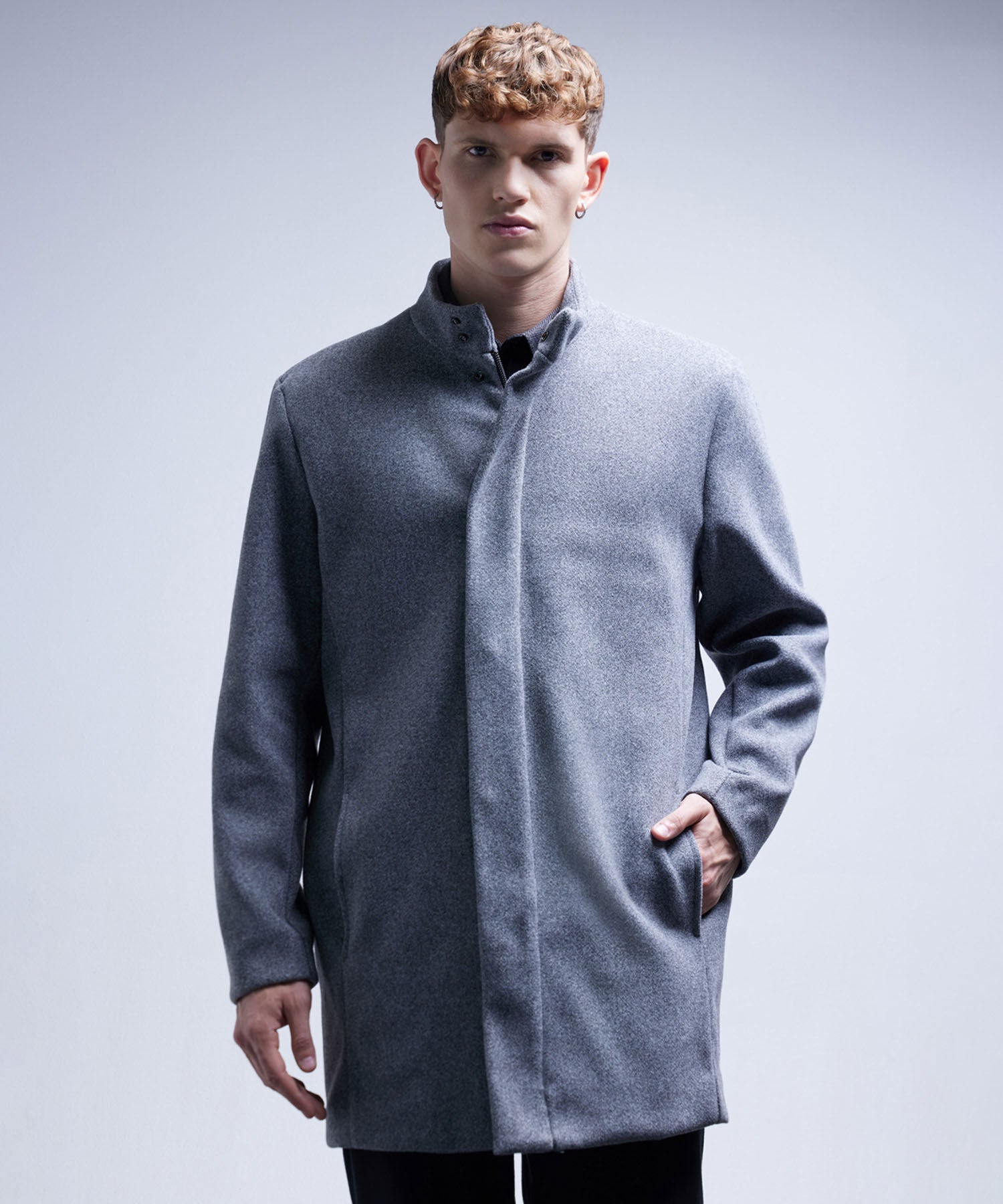 Abrigo Cuello Alto En Paño
